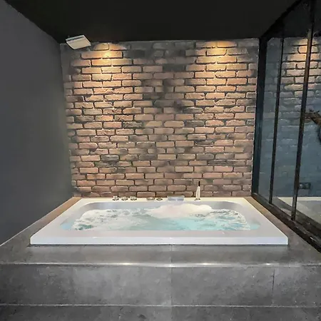 Appartement Zen&jacuzzi - Parenthèse De Détente Nouveau! Day Use!