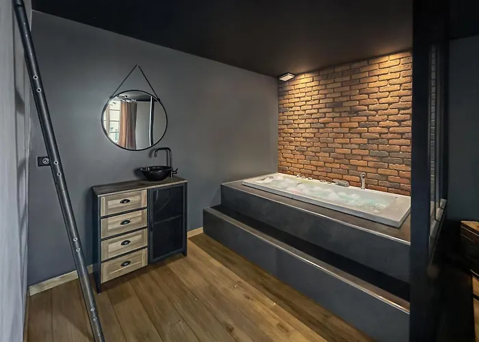 Апартаменты Zen & Jacuzzi - Parenthese De Detente Nouveau! Day Use!