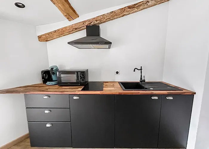 Апартаменты Zen & Jacuzzi - Parenthese De Detente Nouveau! Day Use! *